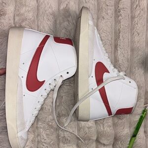 Nike White and Red Women's Sneakers WORN ONCE . almost brand new